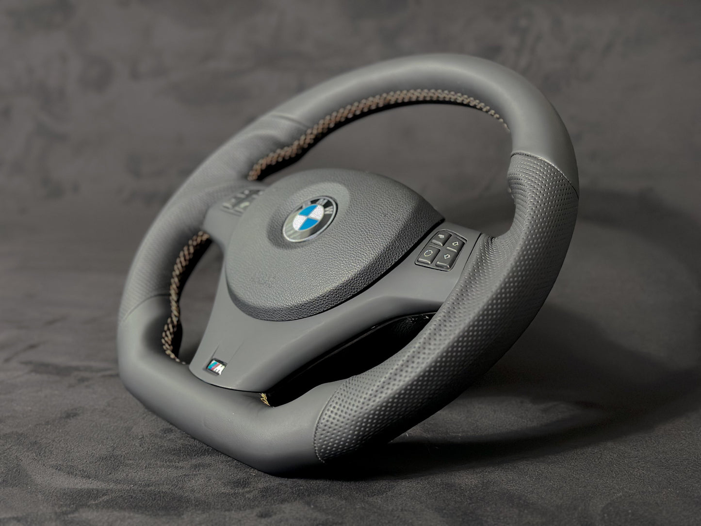 BMW E9x E8x Steering Wheel Napa/Perforated Leather