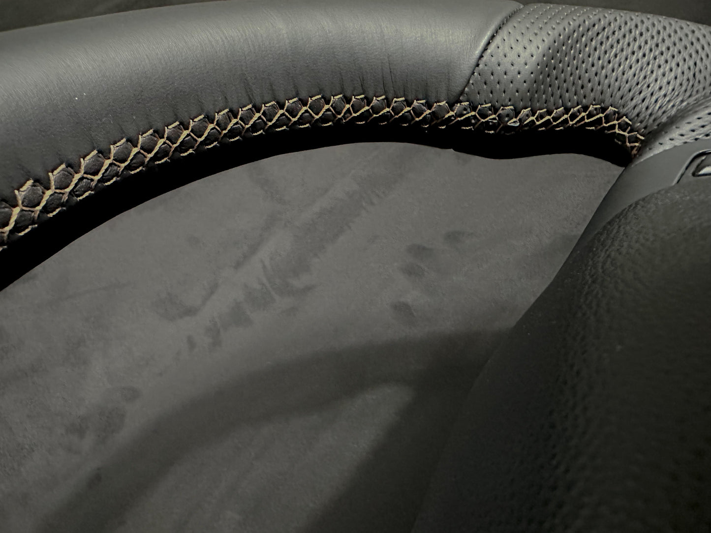 BMW E9x E8x Steering Wheel Napa/Perforated Leather