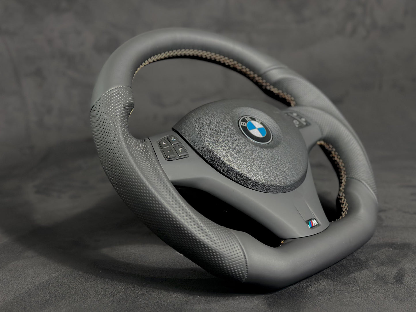 BMW E9x E8x Steering Wheel Napa/Perforated Leather
