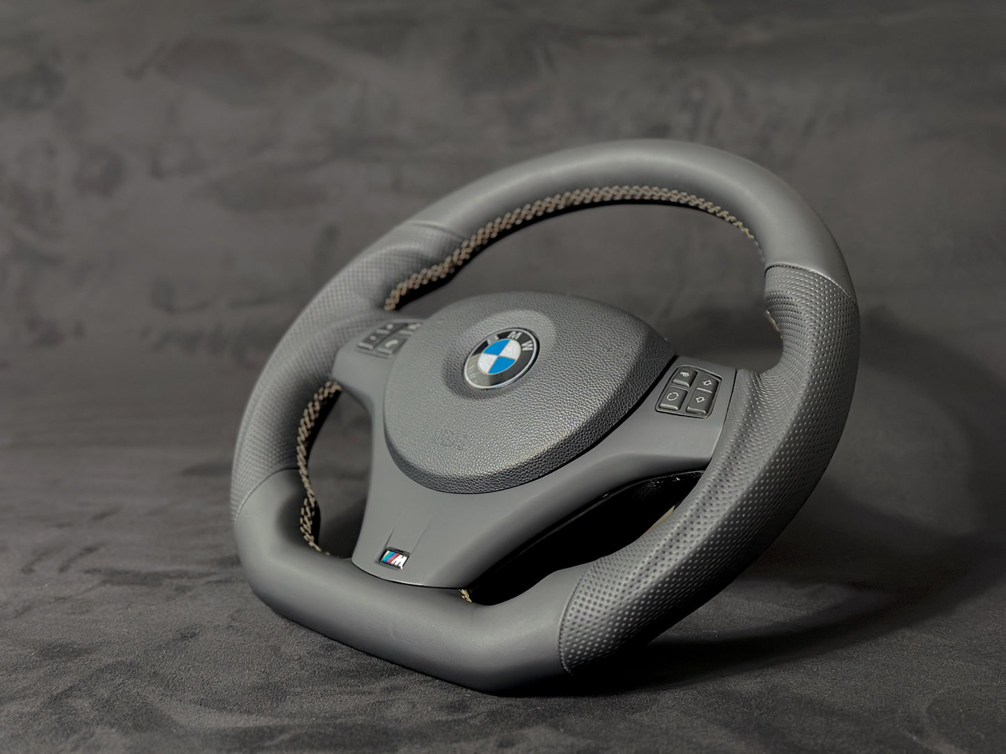 BMW E9x E8x Steering Wheel Napa/Perforated Leather