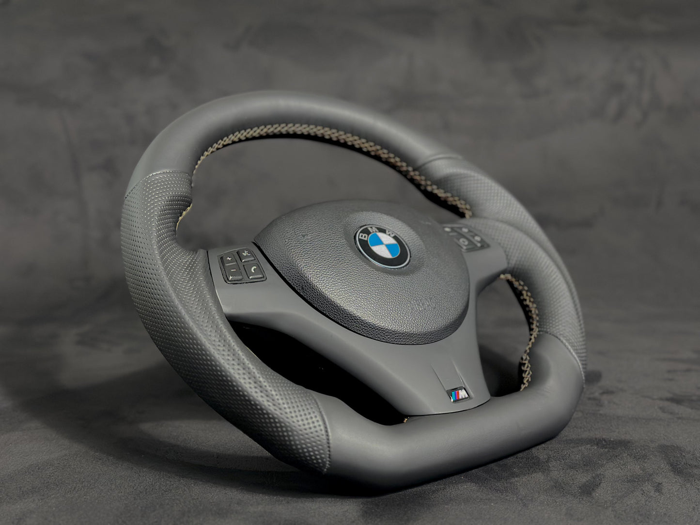 BMW E9x E8x Steering Wheel Napa/Perforated Leather